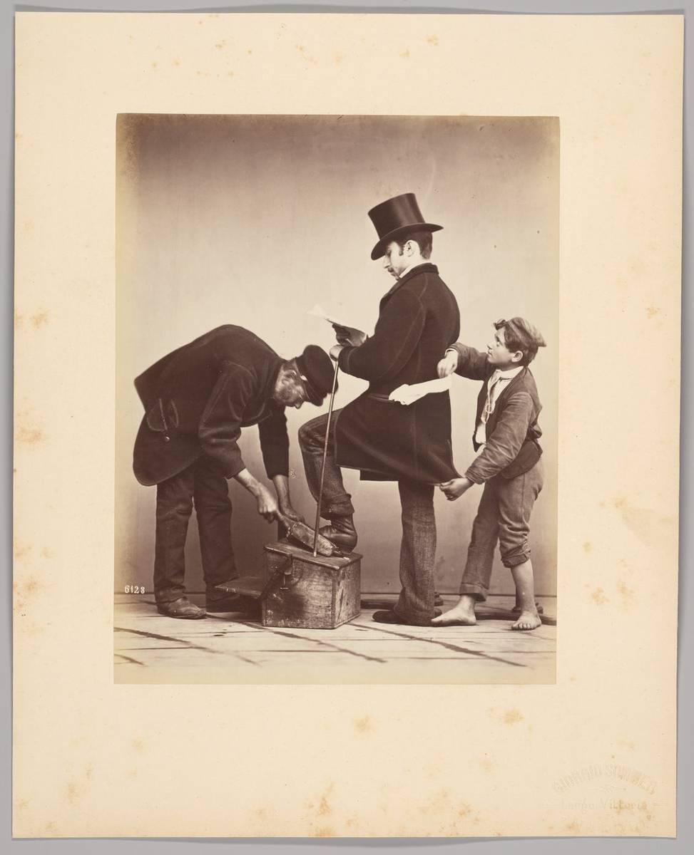 Shoeshine and Pickpocket, albumen silver print from collodion glass negative by Giorgio Sommer